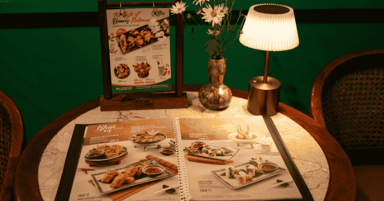 الفرق بين المنيو التقليدي والمنيو الإلكتروني — أيهما يناسب مطعمك؟